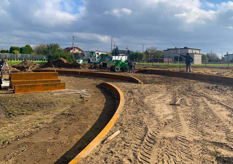 Obrzeza Stalowe Corten Montaz - cortena.pl